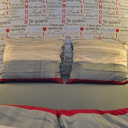 ドロシルクス アパート ブダペスト