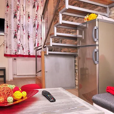 ドロシルクス * ブダペスト