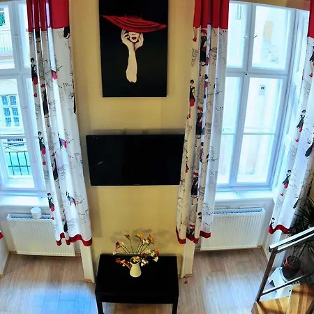 Dorothilux By Staymood Holidays Budapesta